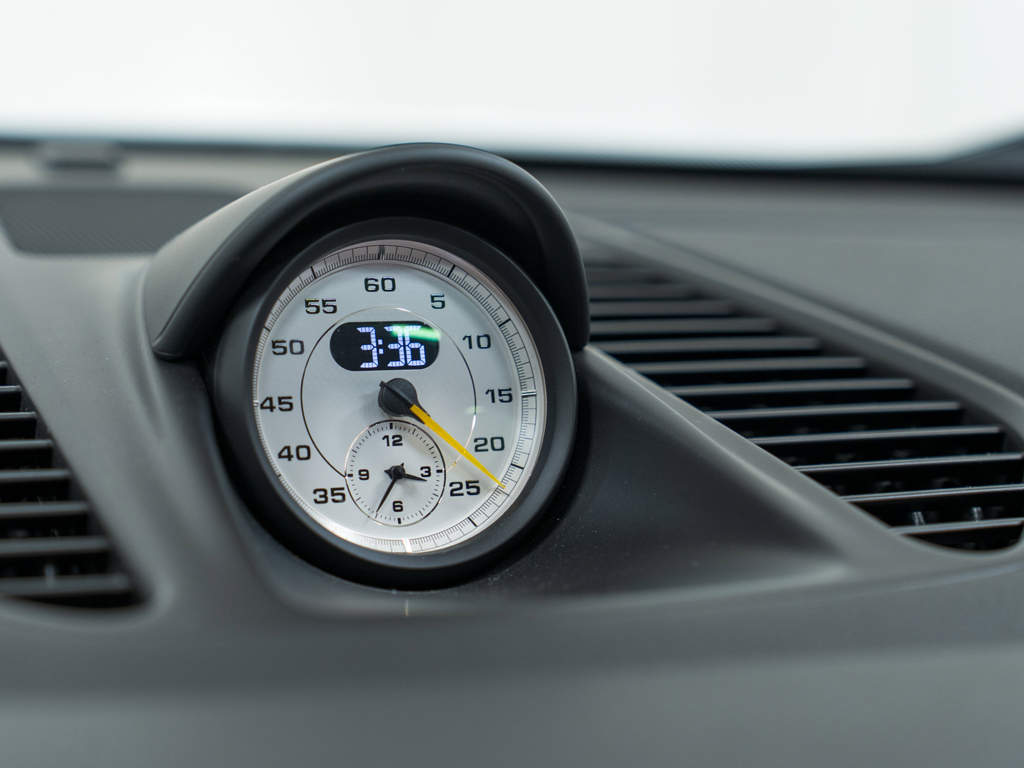 Certified 2014 Porsche 911 GT3 image 24