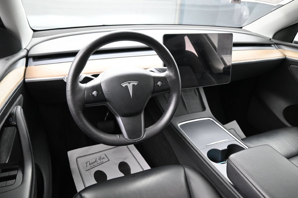 Used 2023 Tesla Model Y Long Range AWD/4WD image 30