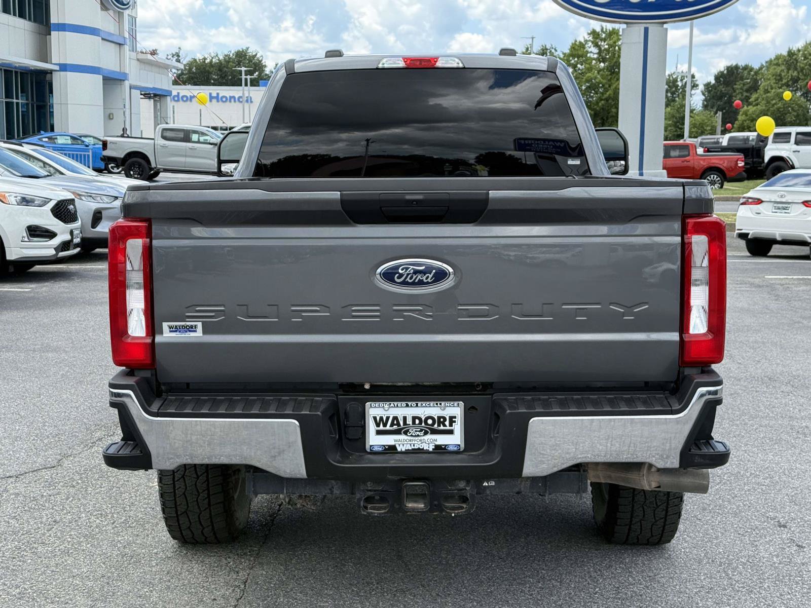 Used 2024 Ford F250 XLT AWD/4WD image 3