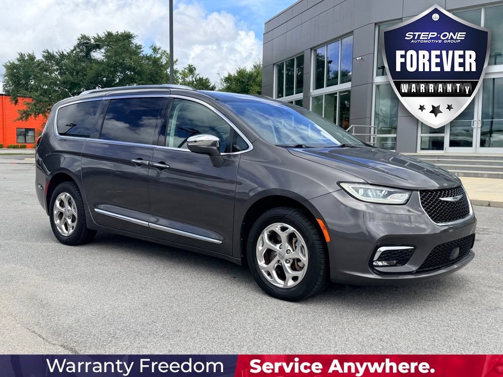 Used 2021 Chrysler Pacifica Limited AWD/4WD image 9