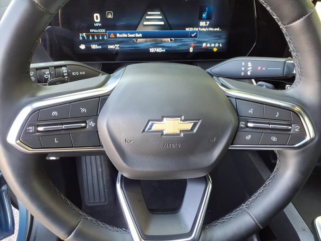 Used 2025 Chevrolet Equinox LT w/ Convenience Package II AWD/4WD image 30