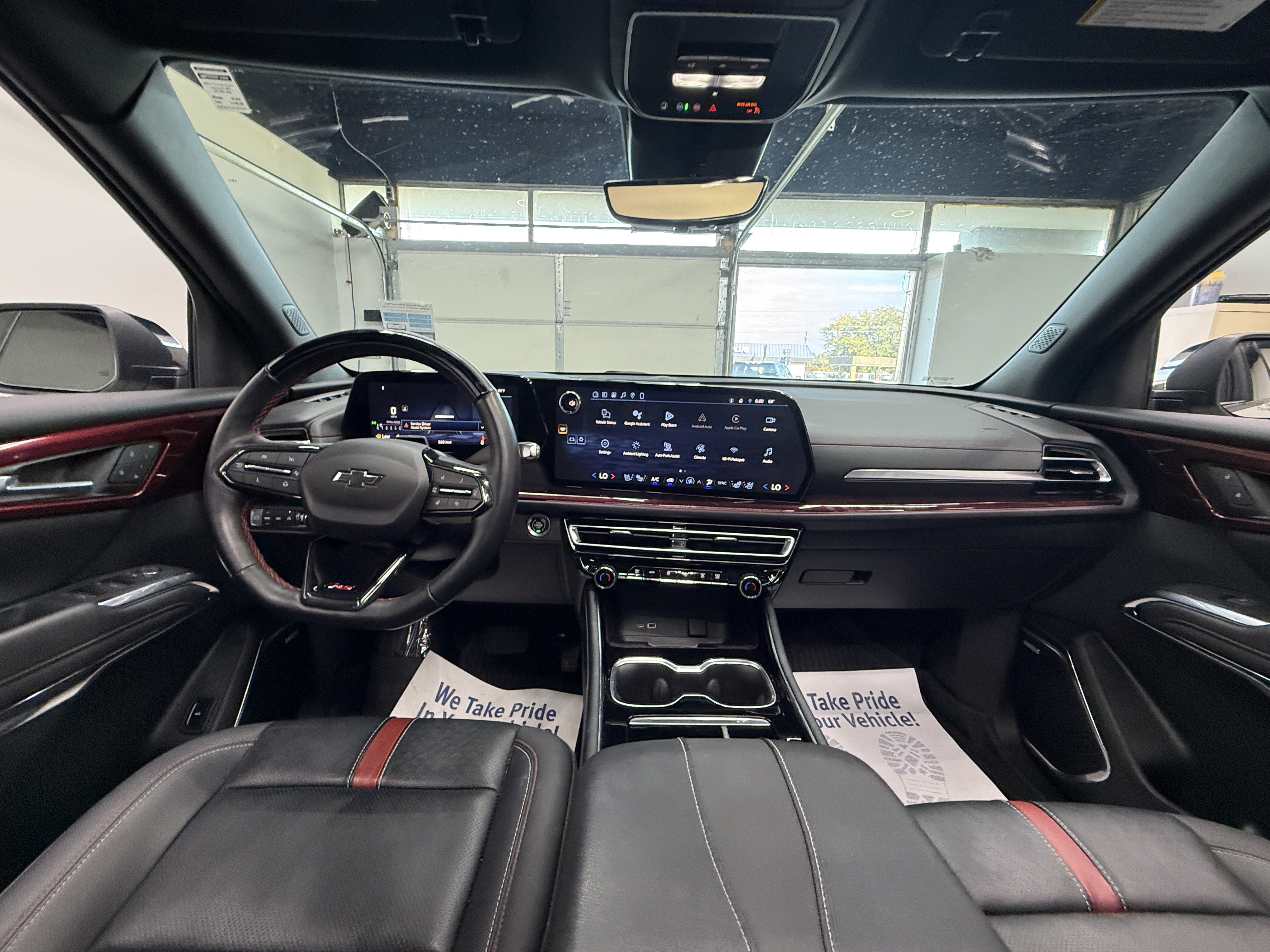 Used 2024 Chevrolet Traverse RS AWD/4WD image 13