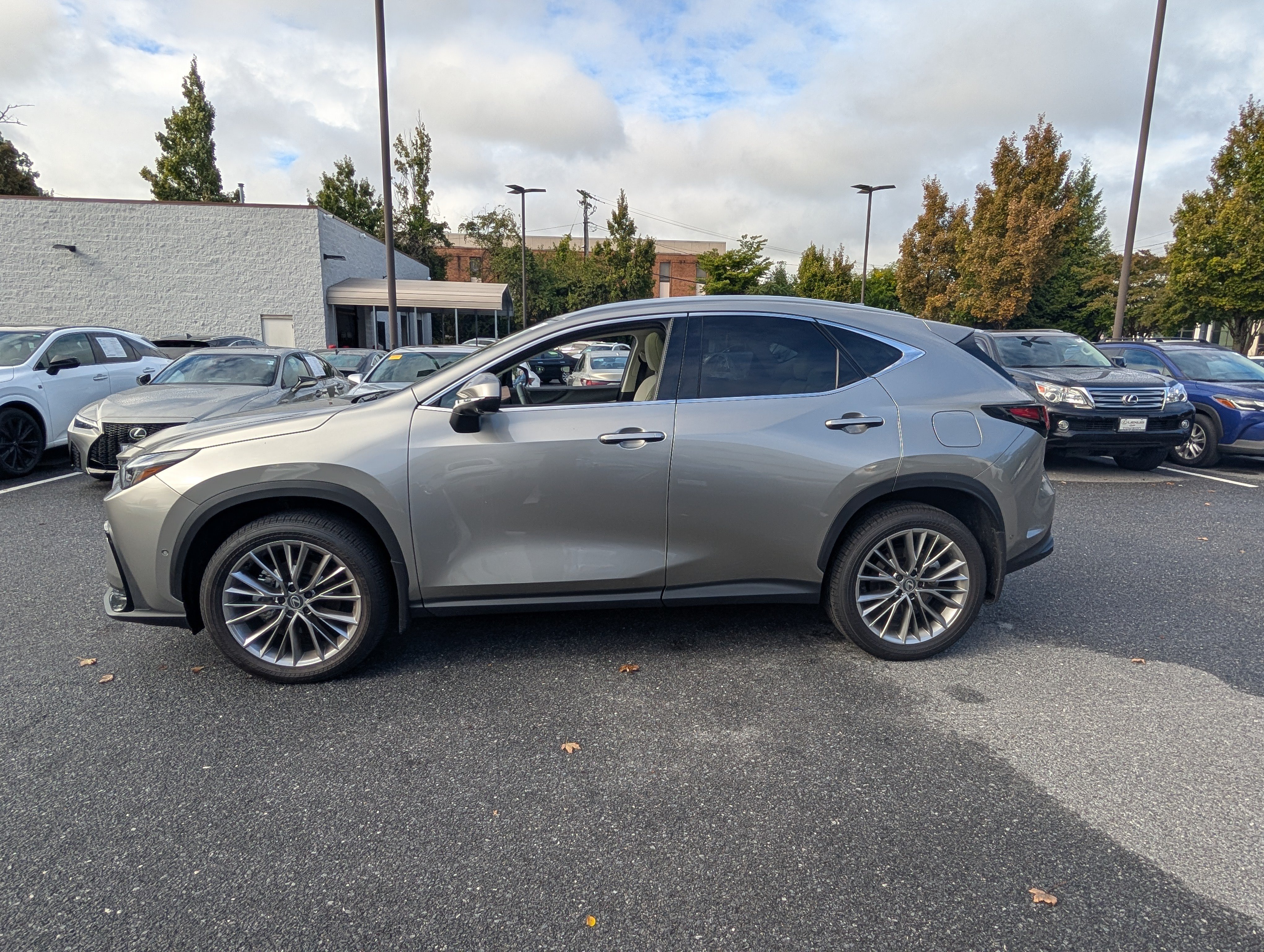 Certified 2026 Lexus NX 350 AWD w/ Accessory Package (2T) image 6