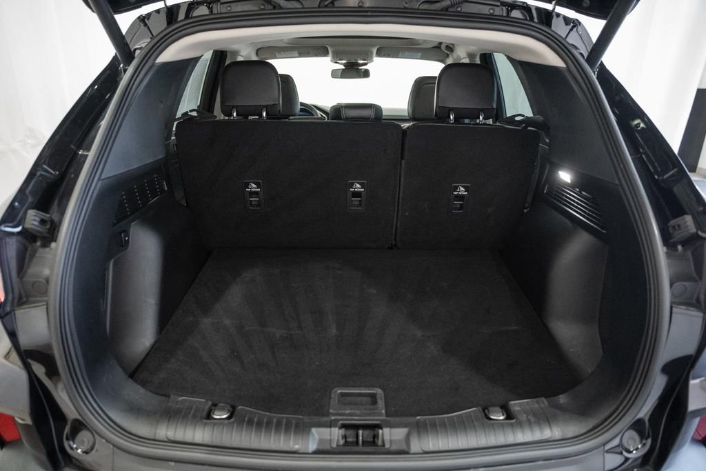 Used 2020 Ford Escape Titanium AWD/4WD image 10