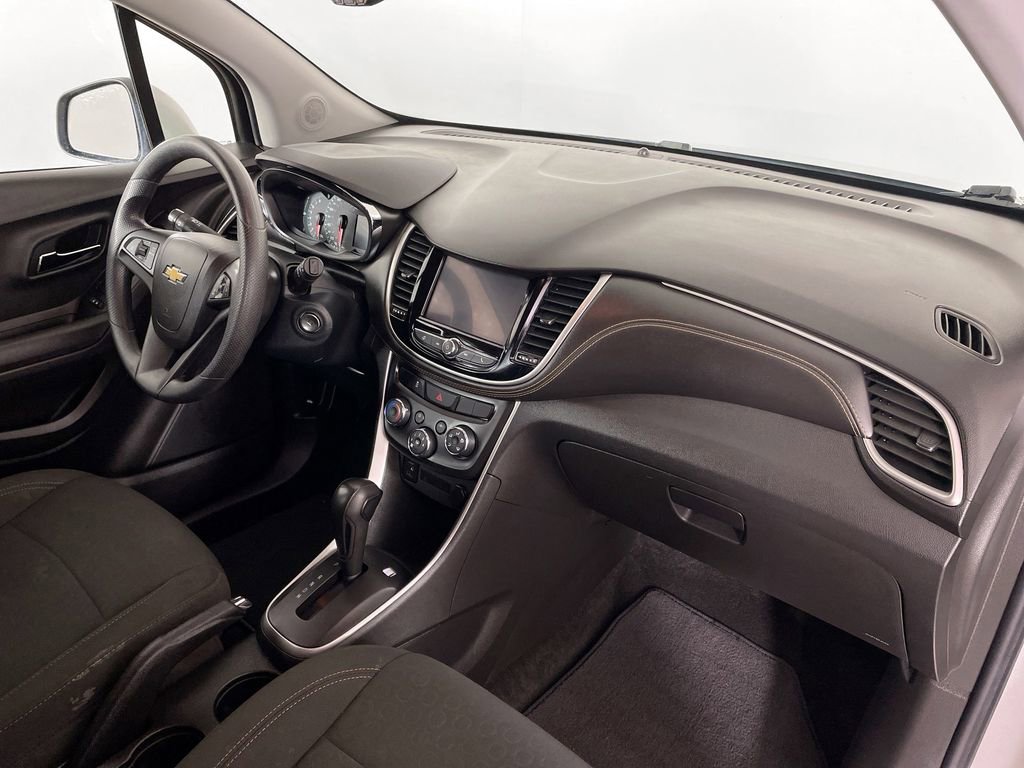 Used 2021 Chevrolet Trax LS w/ Tint and Cruise Package image 28