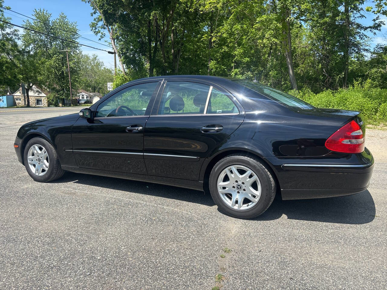 Used 2004 Mercedes-Benz E 320 Sedan image 17