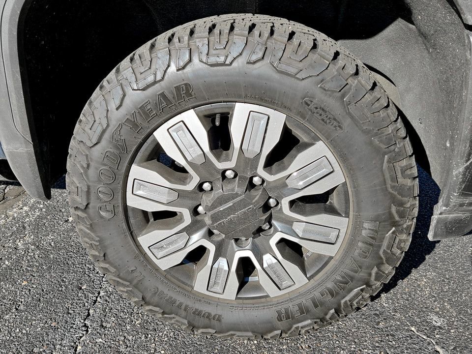 Used 2024 GMC Sierra 2500 Denali w/ Denali Reserve Package image 36