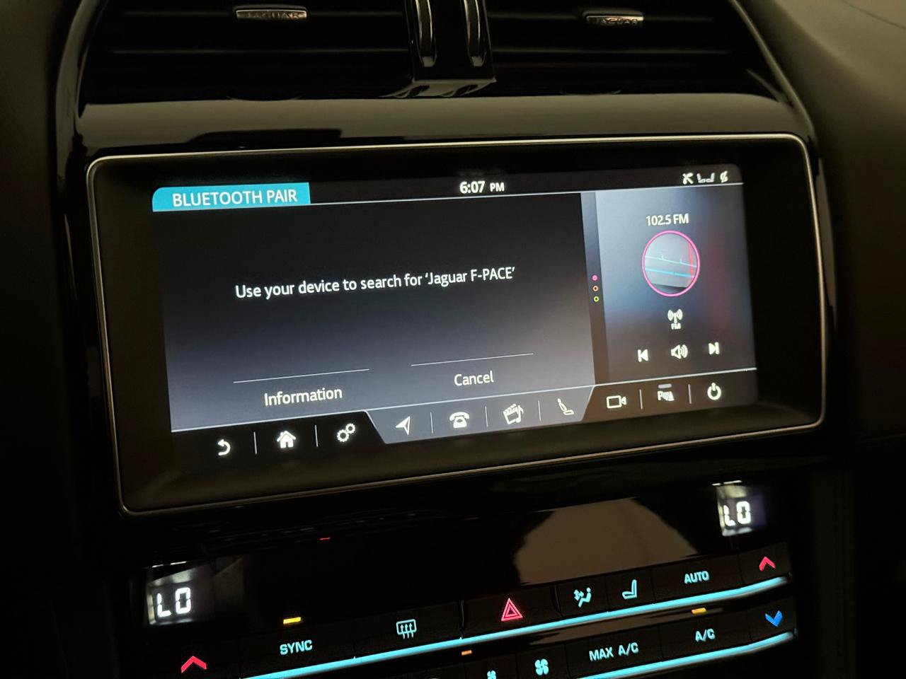 Used 2020 Jaguar F-PACE Prestige AWD/4WD image 34