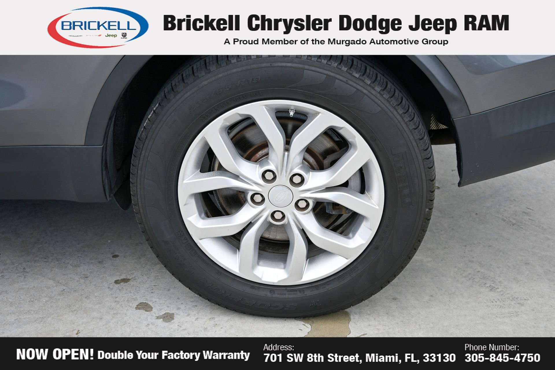 Used 2019 Land Rover Discovery SE AWD/4WD image 35