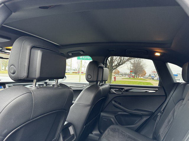 Used 2015 Porsche Macan S AWD/4WD image 13