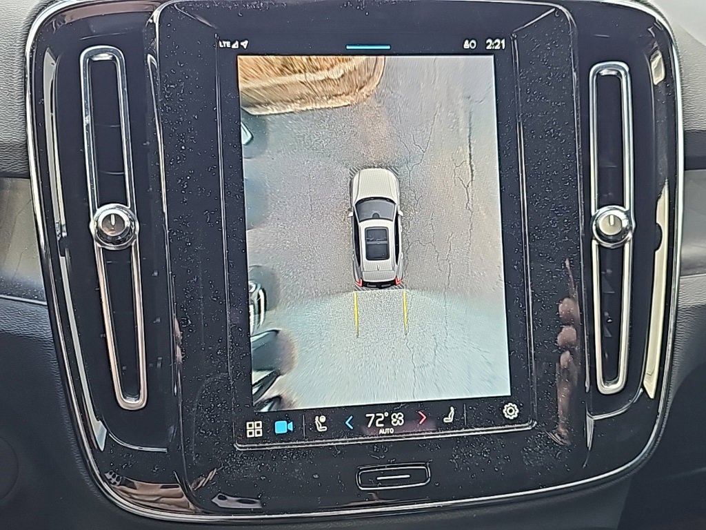 Used 2023 Volvo XC40 Recharge Ultimate image 8