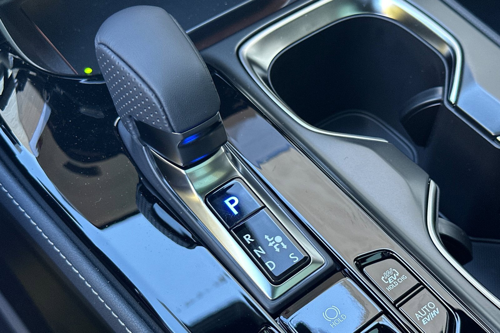 New 2026 Lexus NX 450h+ F Sport image 18