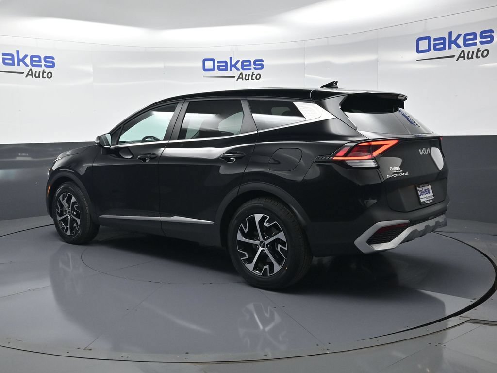Certified 2024 Kia Sportage EX FWD image 6