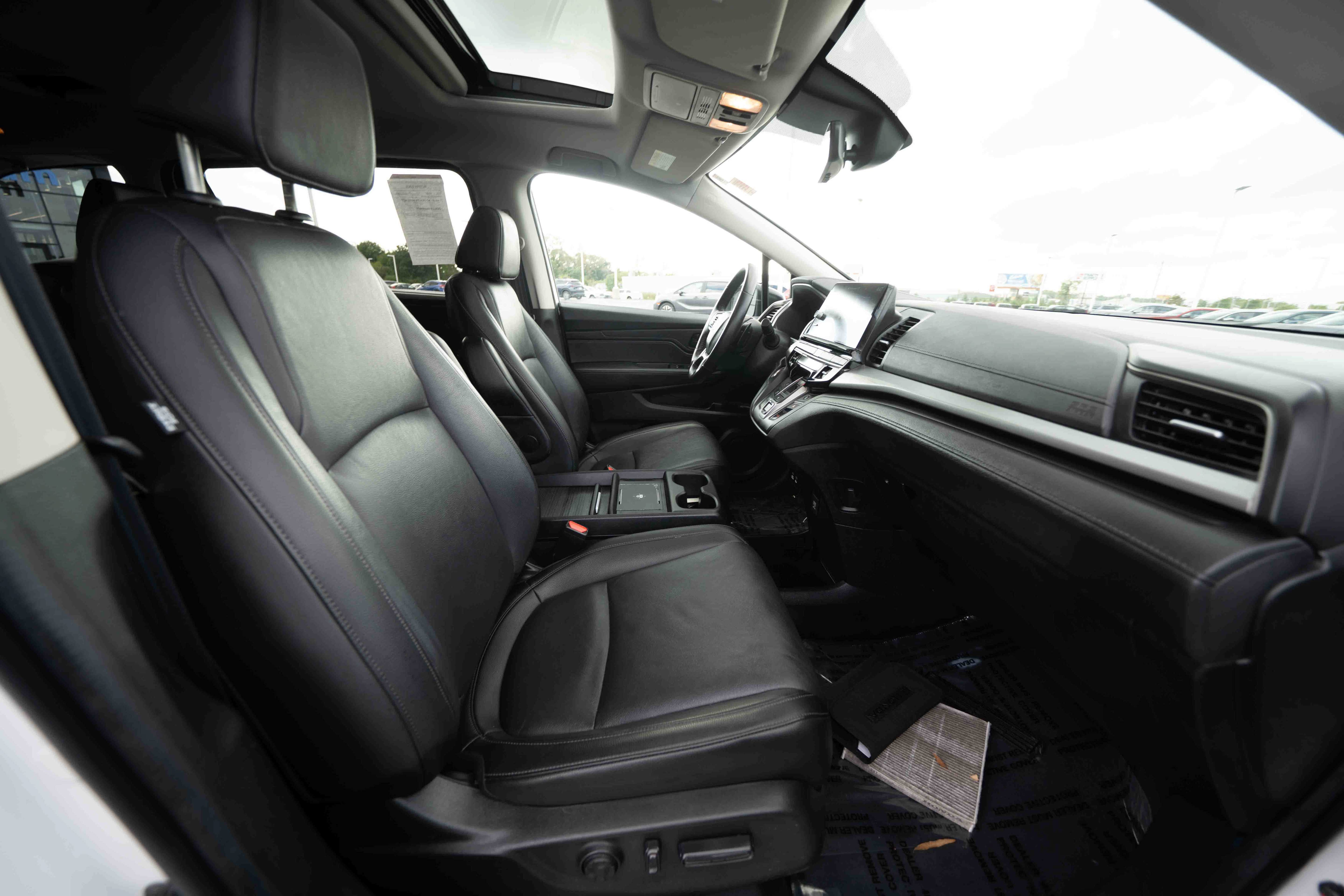 Used 2025 Honda Odyssey EX-L image 27