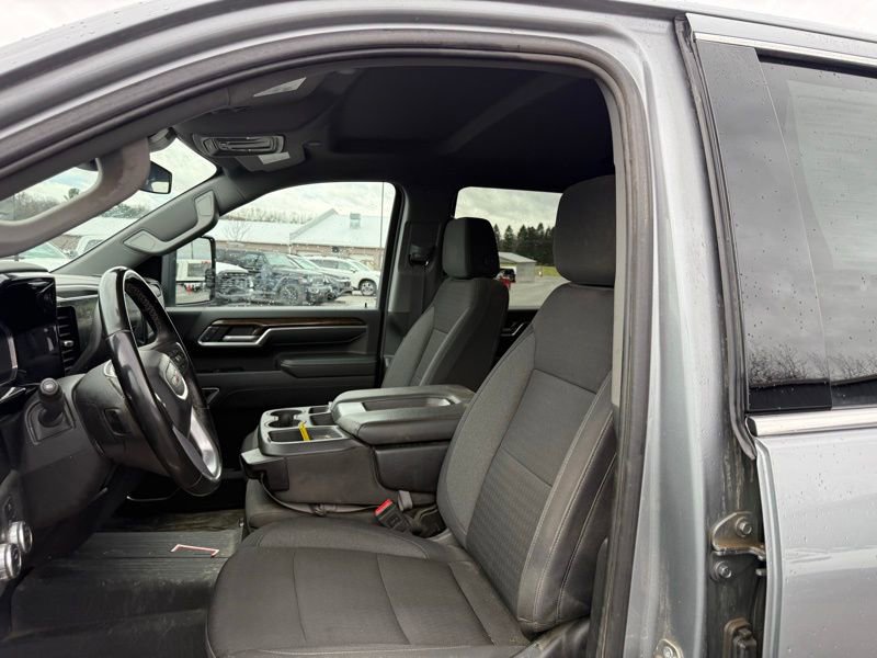 Used 2024 GMC Sierra 3500 SLE w/ SLE Convenience Package image 10
