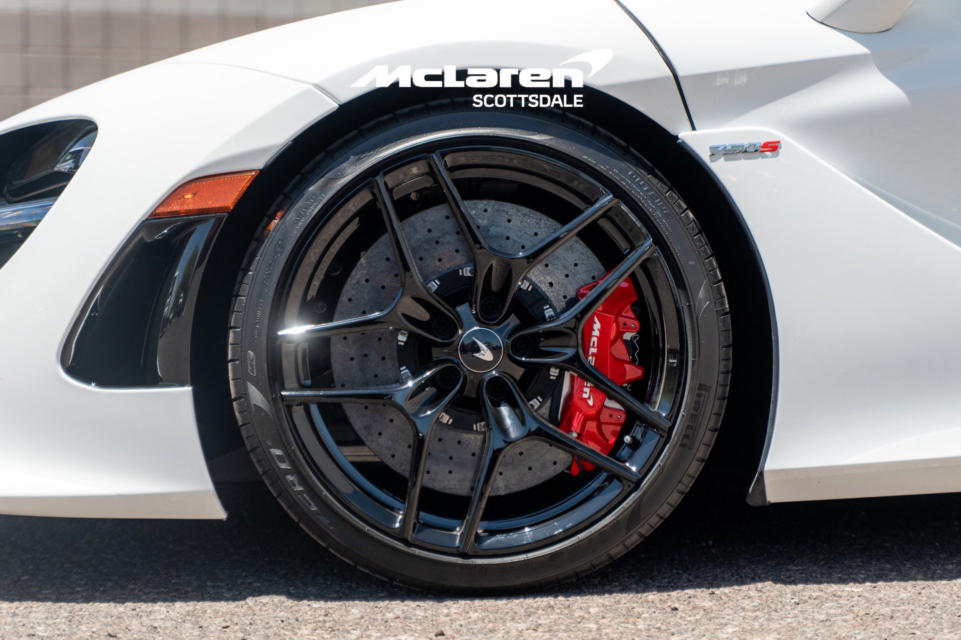 Used 2024 McLaren 750S RWD image 27