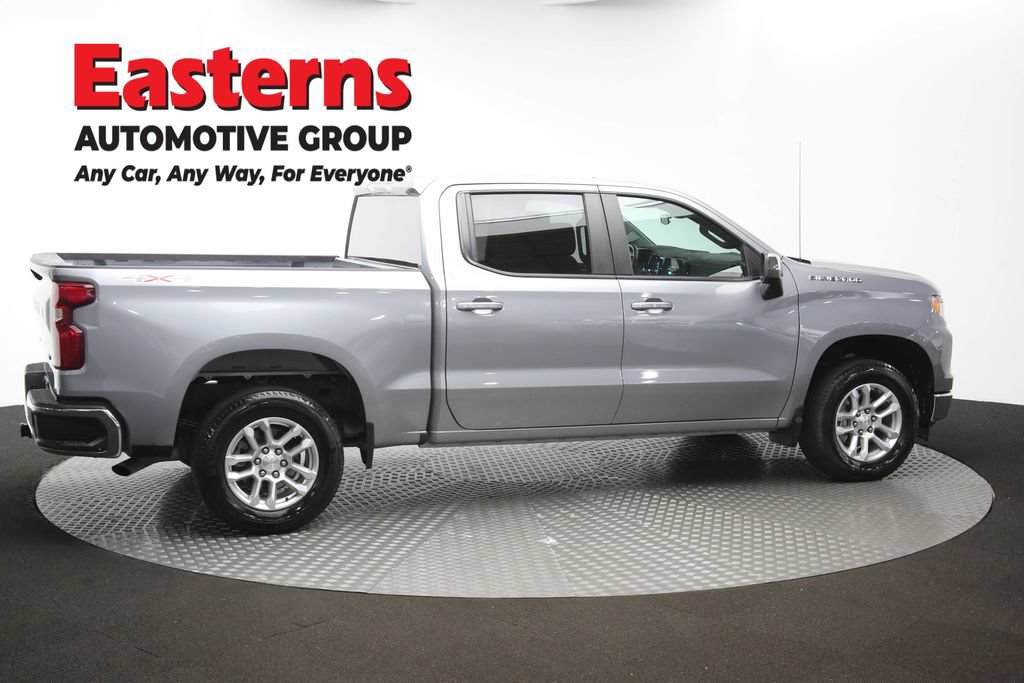 Used 2023 Chevrolet Silverado 1500 LT AWD/4WD image 45