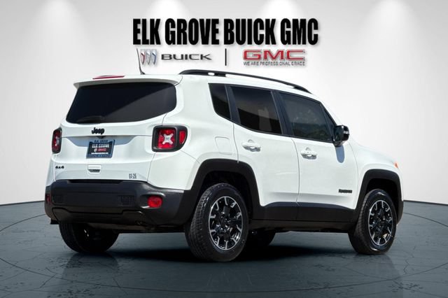 Used 2023 Jeep Renegade Latitude AWD/4WD image 4