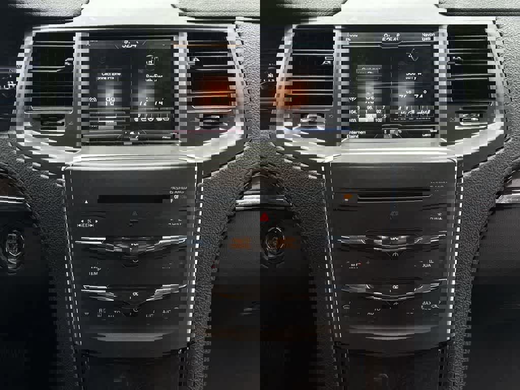 Used 2015 Lincoln MKS AWD w/ Equipment Group 201A image 16