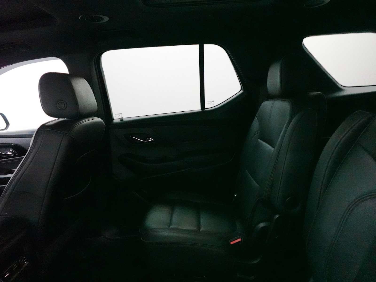 Used 2023 Chevrolet Traverse RS AWD/4WD image 28