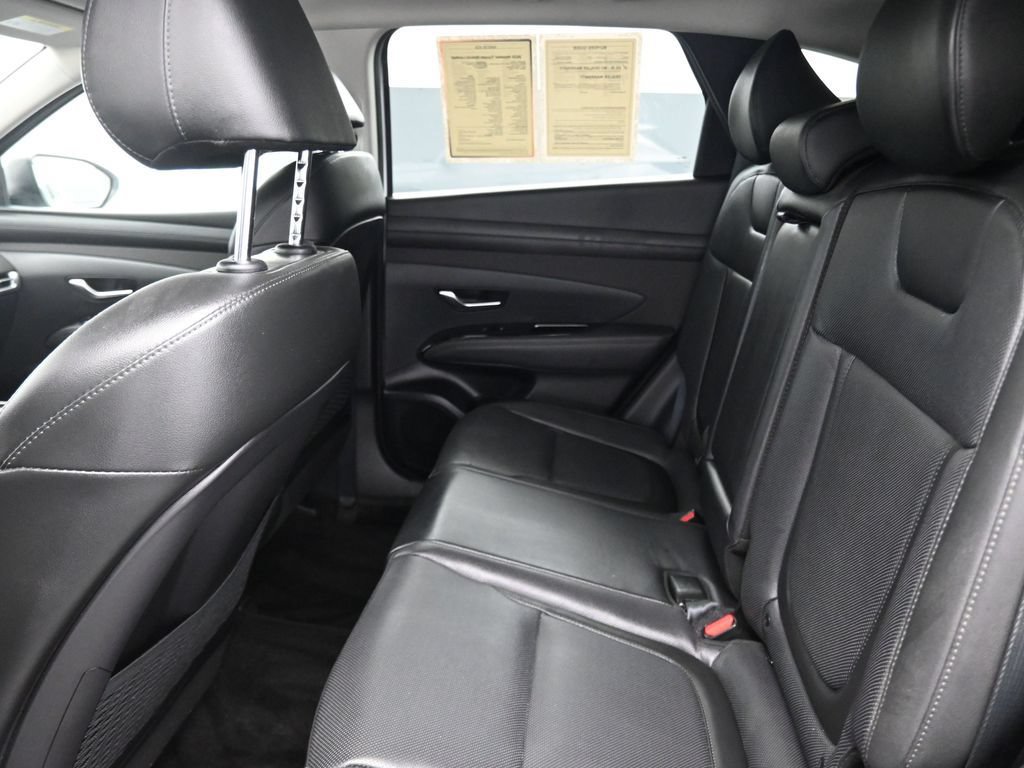 Used 2025 Hyundai Tucson Limited AWD/4WD image 10