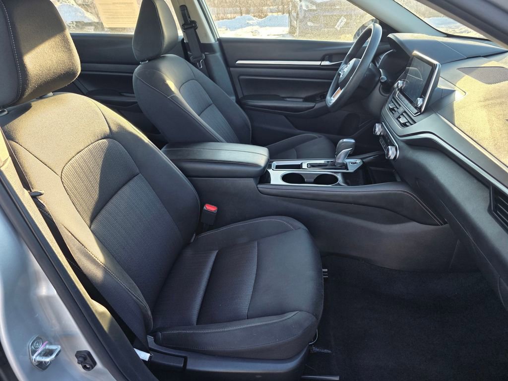 Used 2023 Nissan Altima 2.5 SV image 40