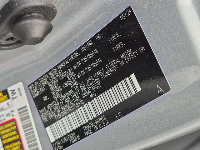 Certified 2024 Toyota Highlander XLE AWD/4WD image 33