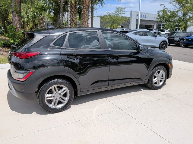 Used 2022 Hyundai Kona SE FWD image 5