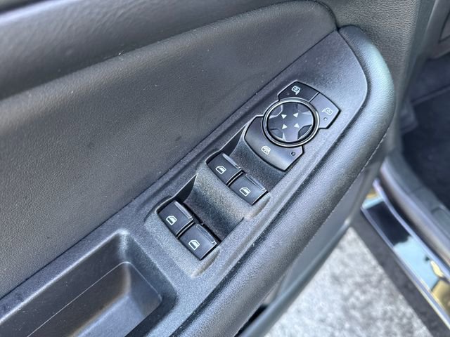 Used 2023 Ford Edge SE w/ Black Appearance Package image 25