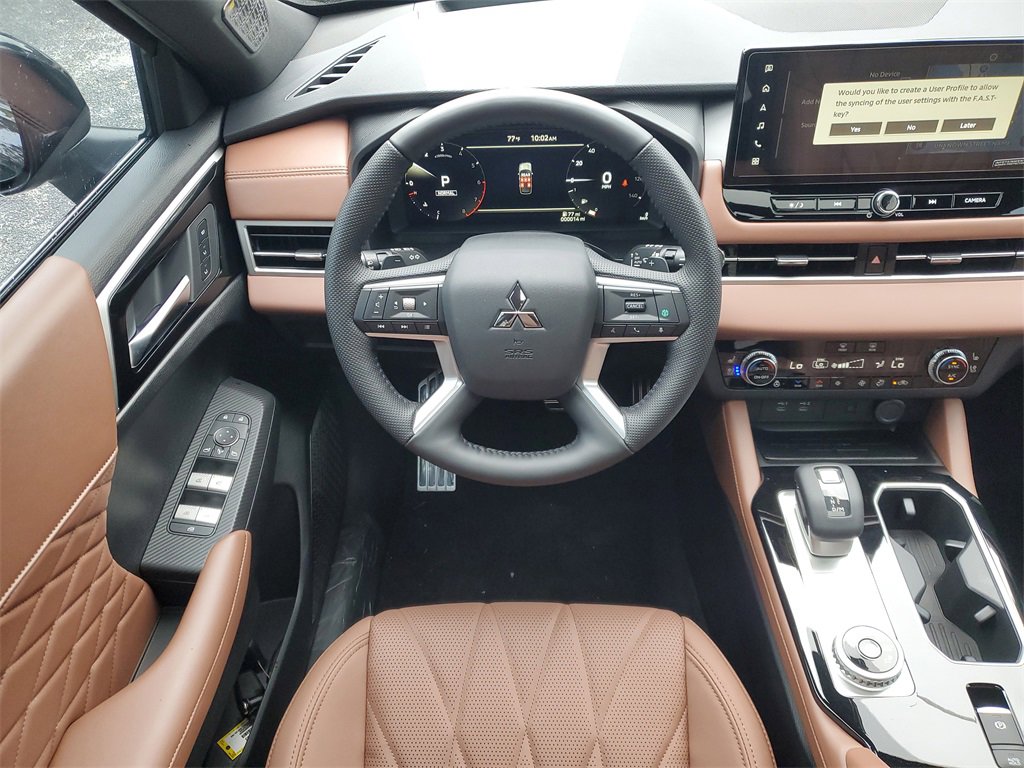 New 2025 Mitsubishi Outlander SEL image 11