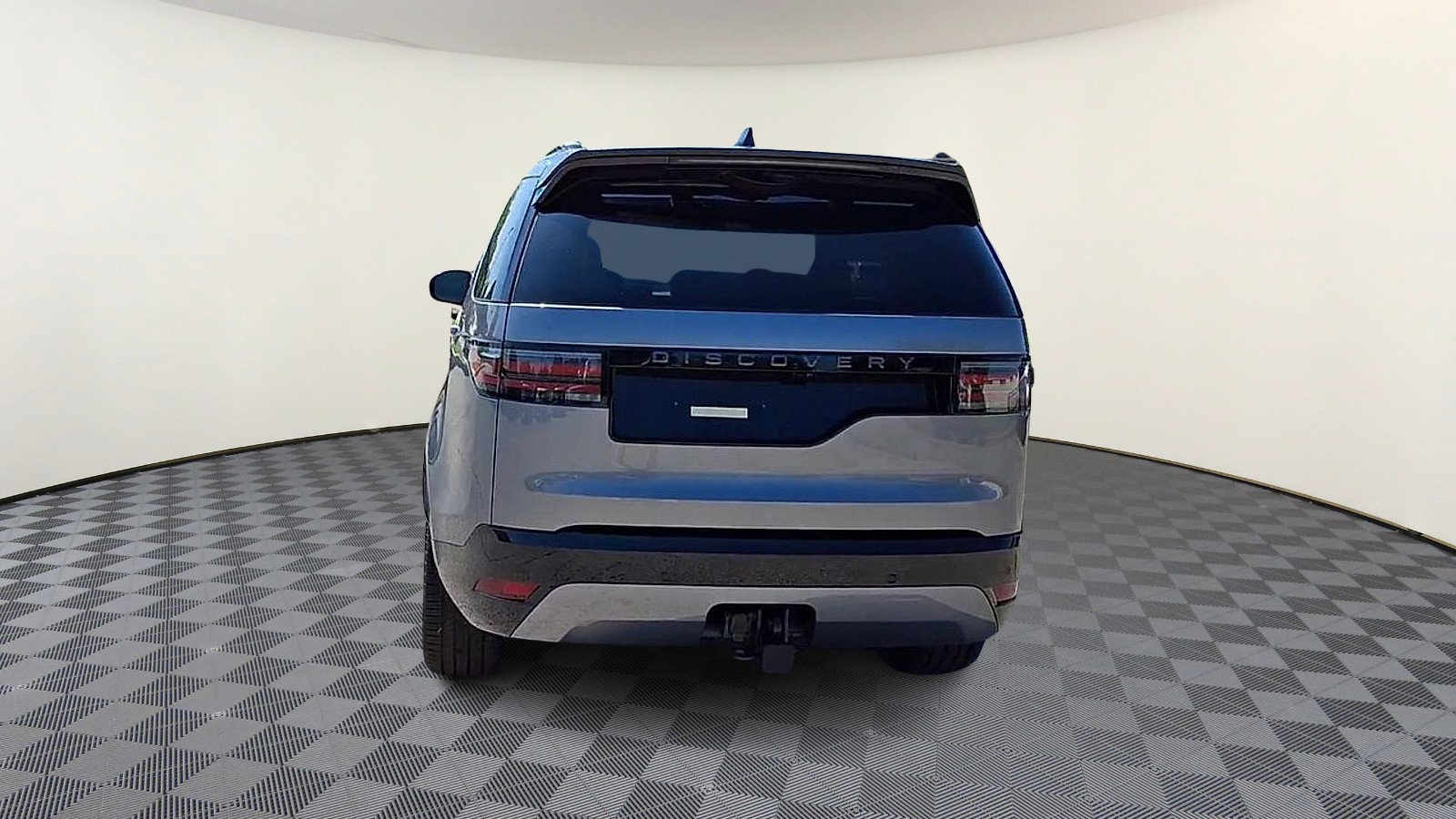Certified 2025 Land Rover Discovery Dynamic SE image 7