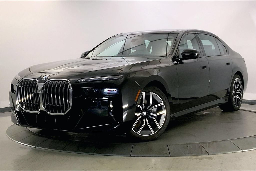 Certified 2023 BMW 760i xDrive w/ Executive Package AWD/4WD image 11