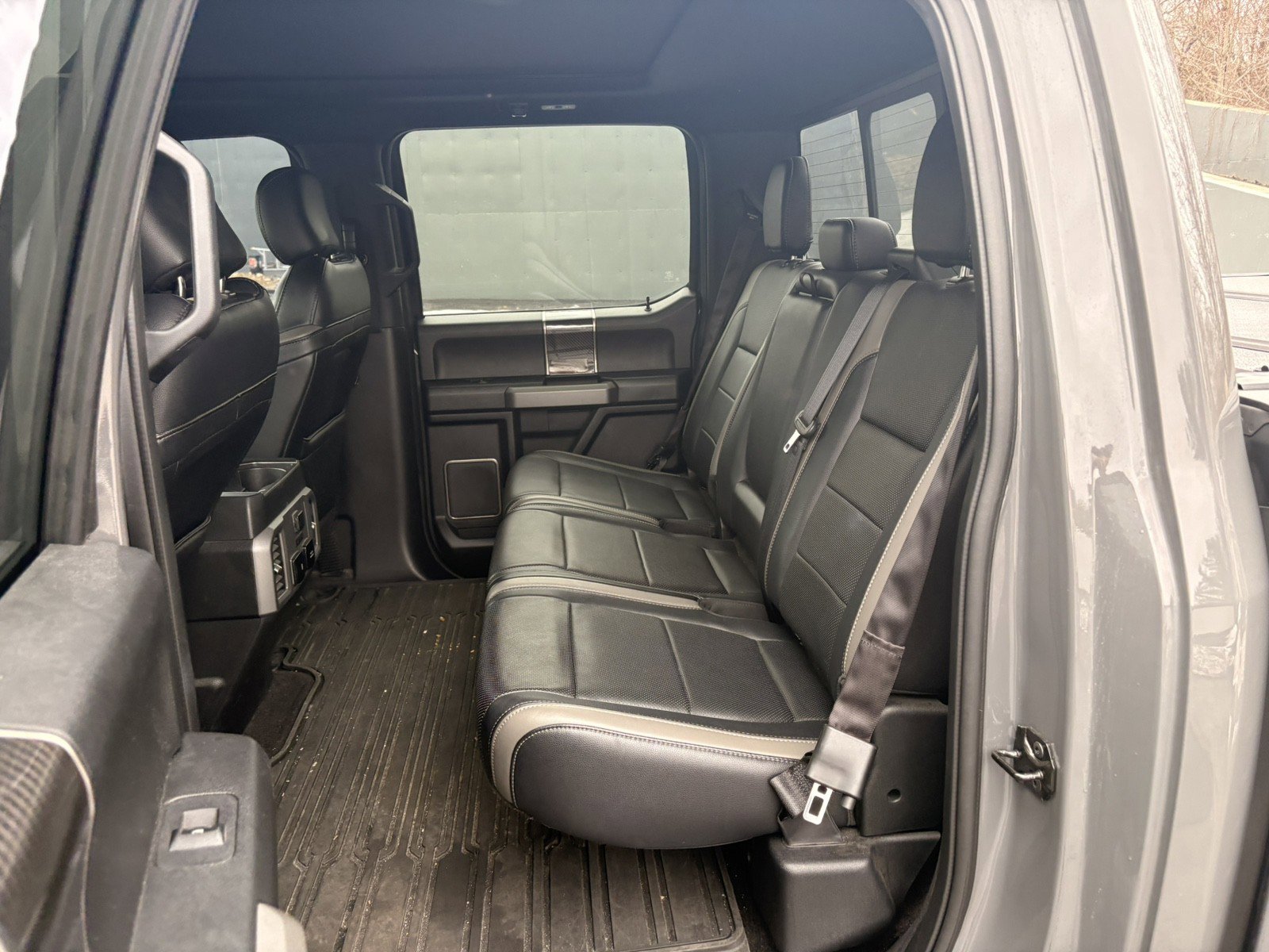 Used 2018 Ford F150 Raptor w/ Equipment Group 802A Luxury image 19