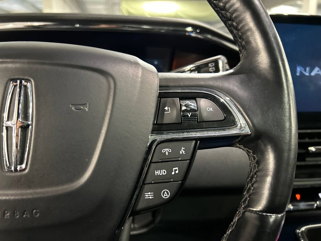 Certified 2023 Lincoln Navigator Reserve AWD/4WD image 13