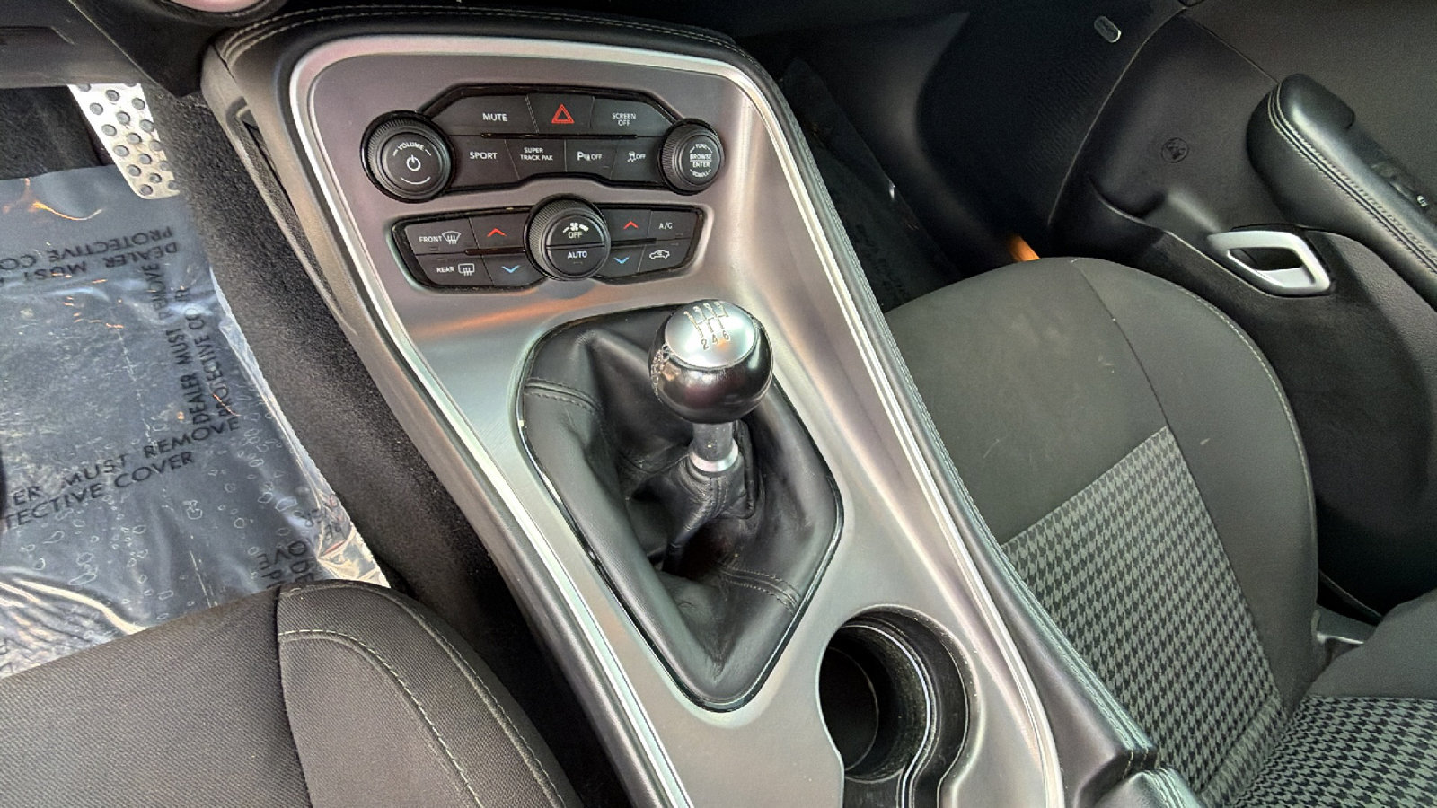 Used 2021 Dodge Challenger R/T w/ Performance Handling Group image 27