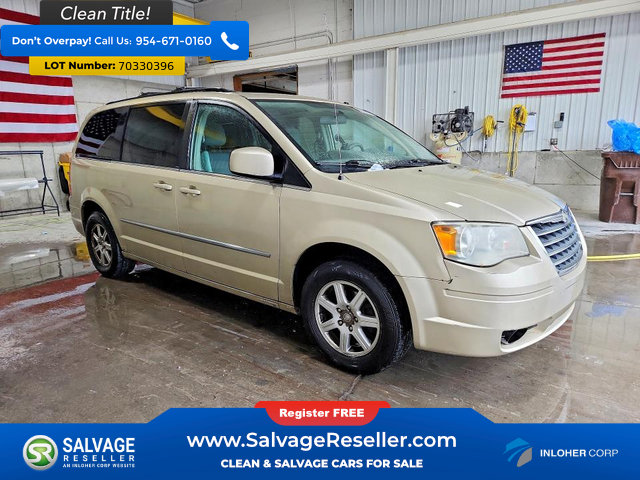Used 2010 Chrysler Town & Country Touring w/ Family Value Group FWD image 5