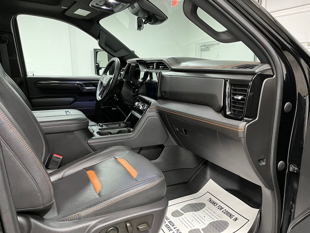 Used 2024 GMC Sierra 3500 AT4 w/ Technology Package AWD/4WD image 53