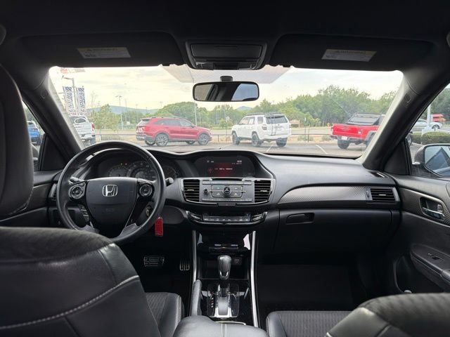 Used 2016 Honda Accord Sport image 8