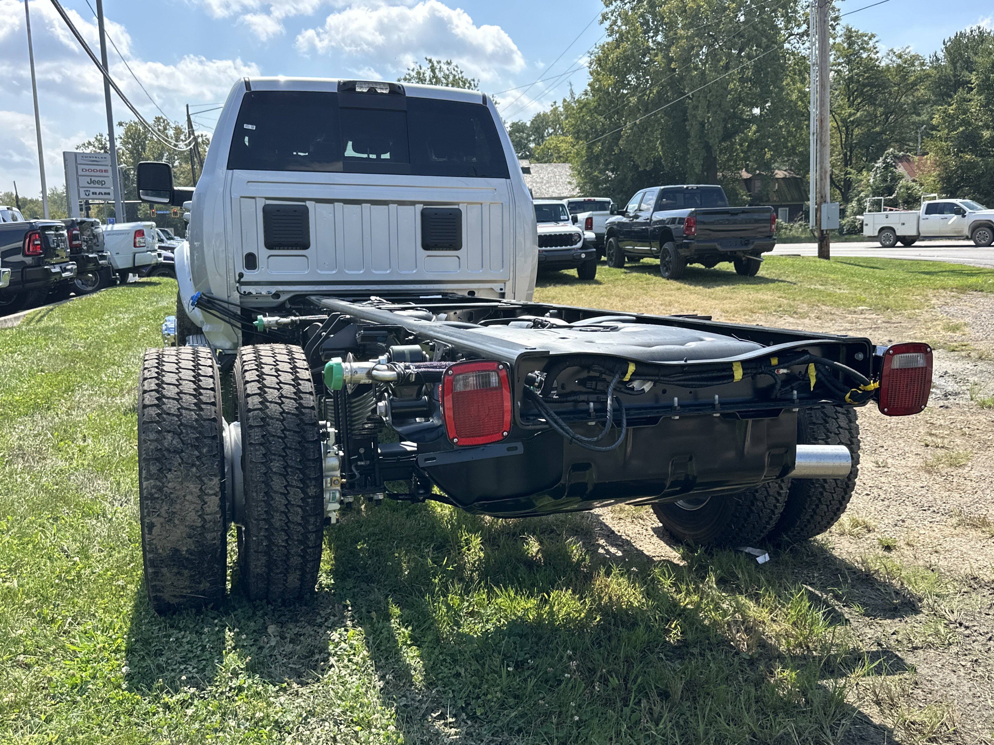 New 2027 RAM 5500 4x4 Crew Cab w/ Laramie Trim Package image 16