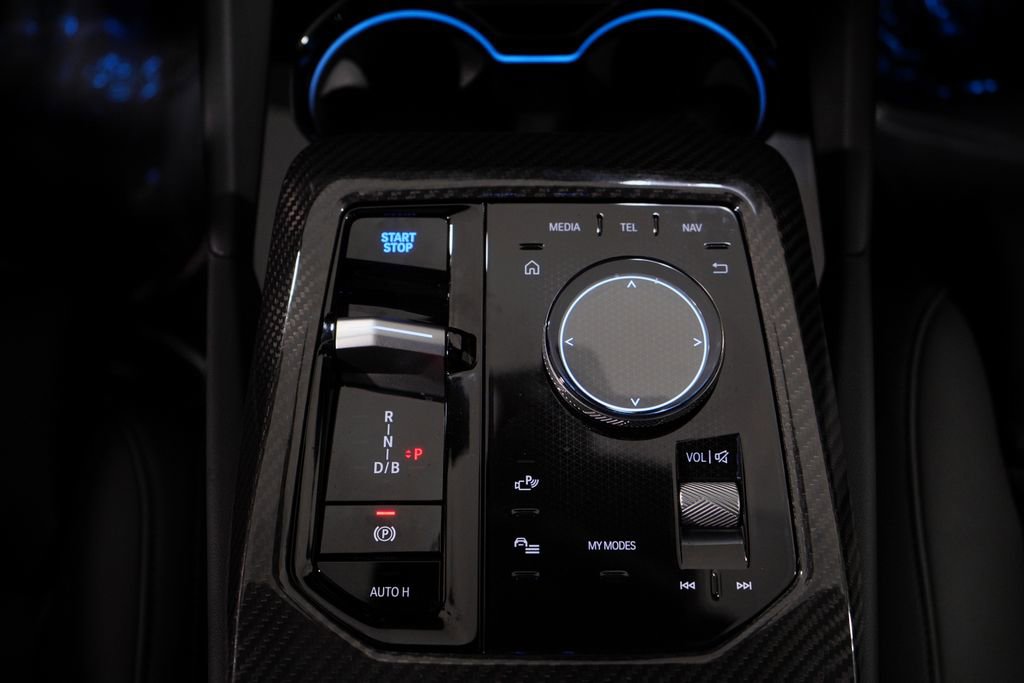 Used 2025 BMW i5 M60 w/ Premium Package image 13