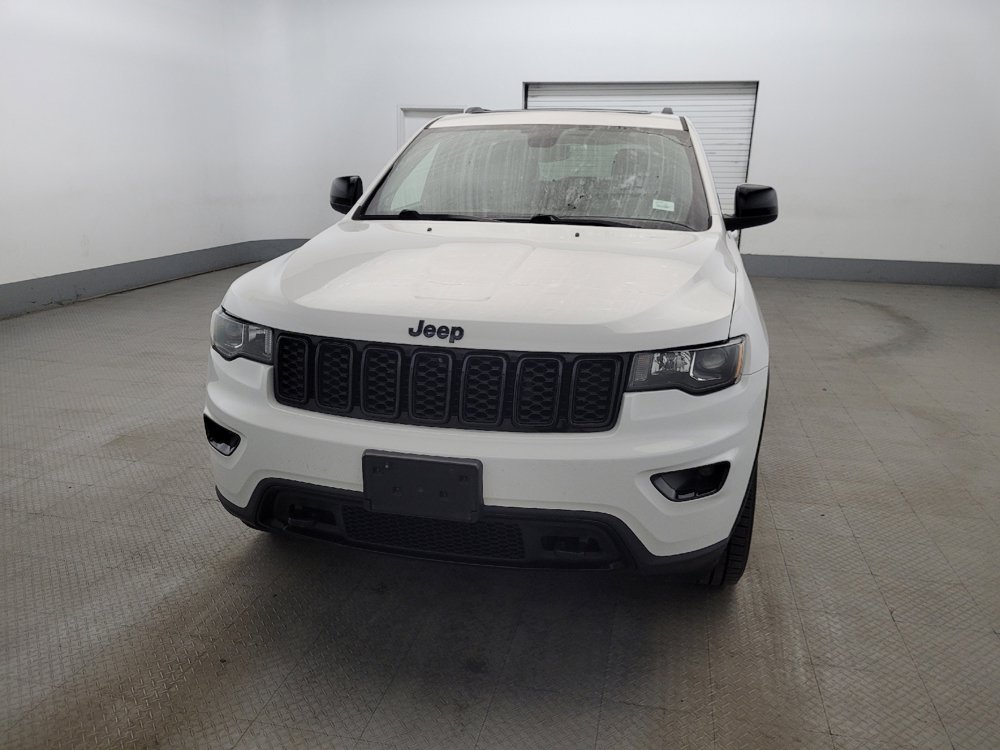 Used 2018 Jeep Grand Cherokee Laredo AWD/4WD image 15