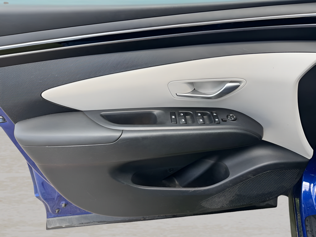 Certified 2024 Hyundai Tucson SEL AWD/4WD image 13