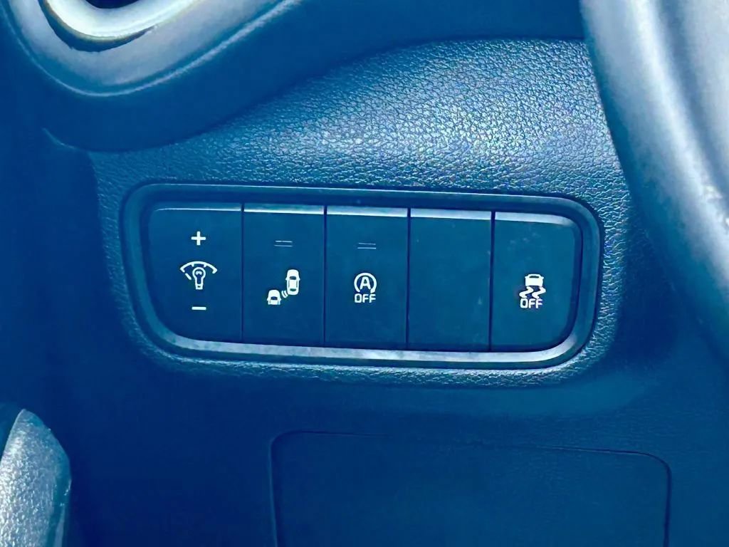 Used 2020 Kia Soul X-Line image 25