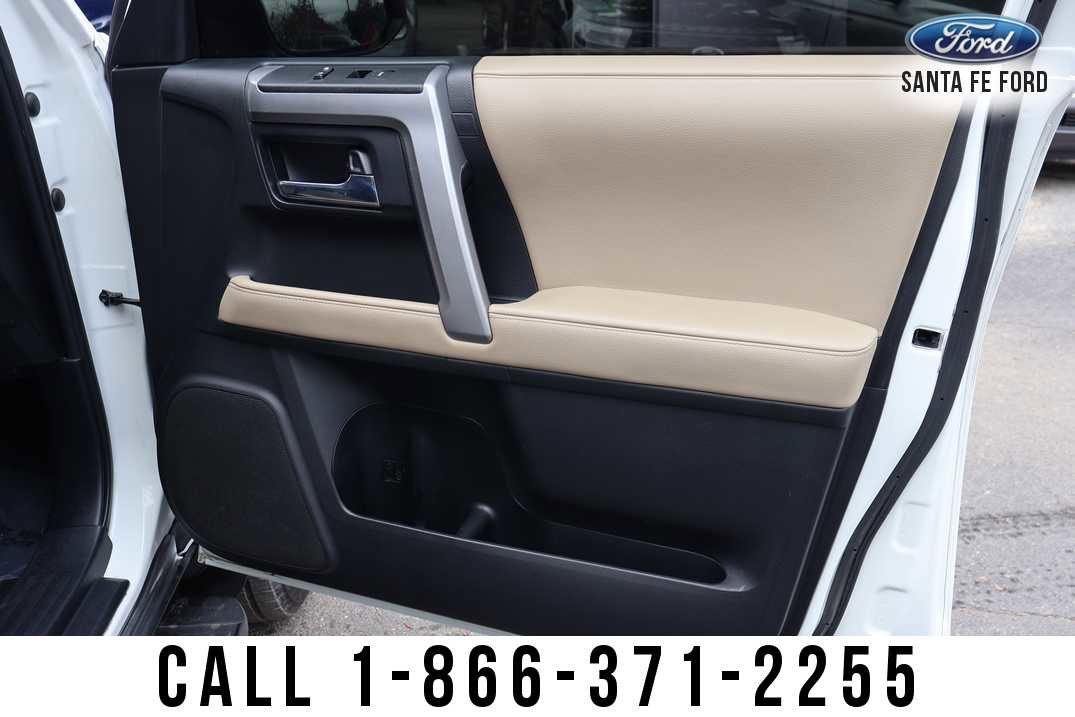 Used 2022 Toyota 4Runner SR5 Premium image 23