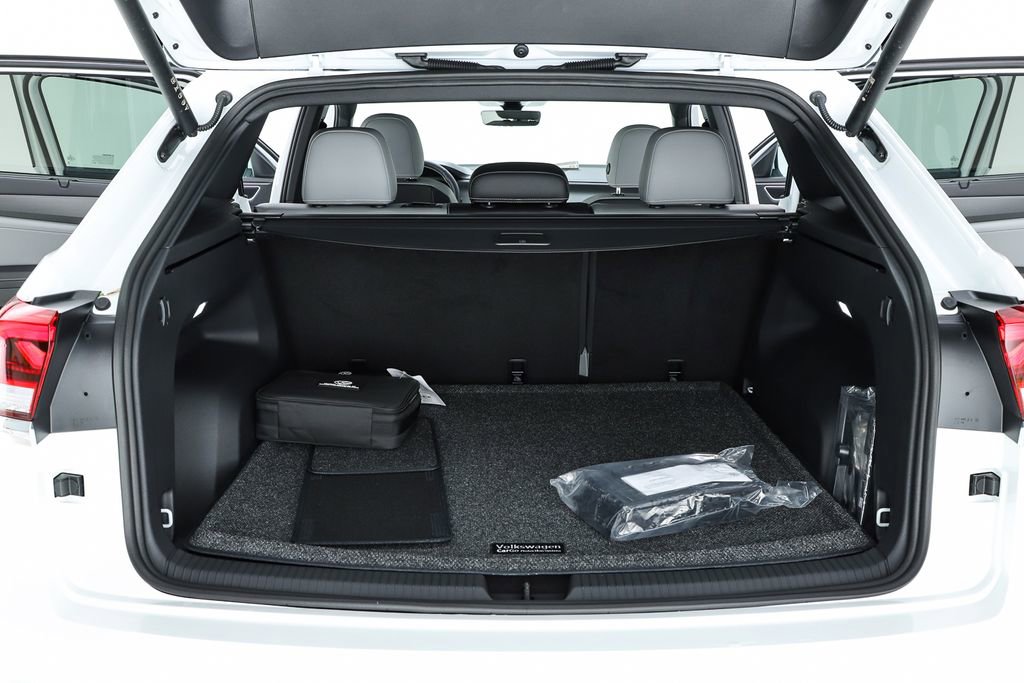 New 2026 Volkswagen Atlas Cross Sport SEL image 29