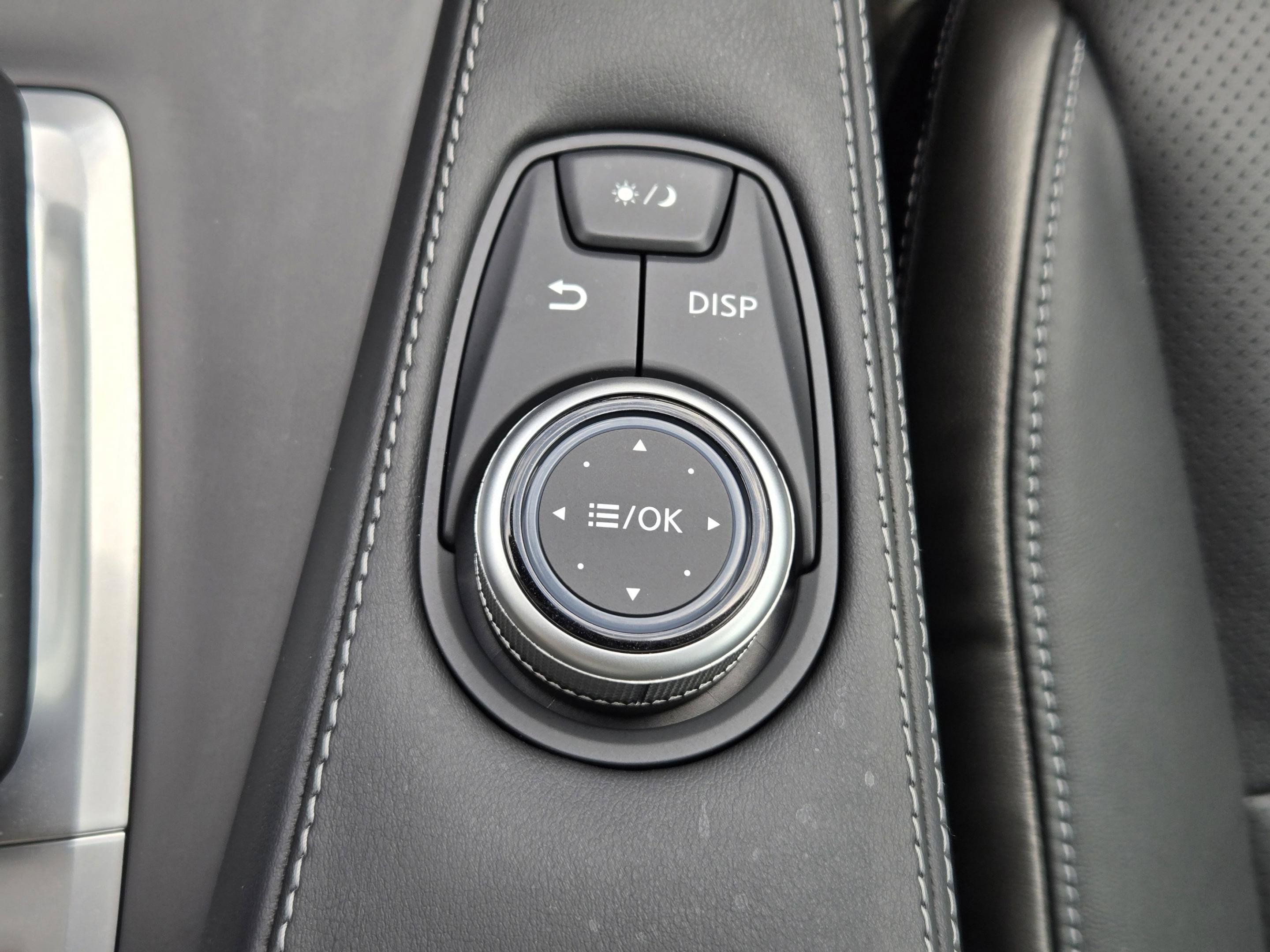 Used 2025 INFINITI QX50 Luxe AWD/4WD image 18
