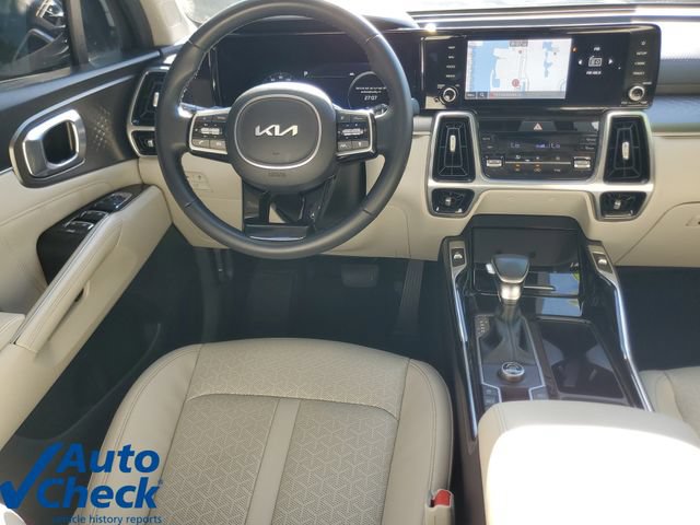 Used 2023 Kia Sorento SX FWD image 16