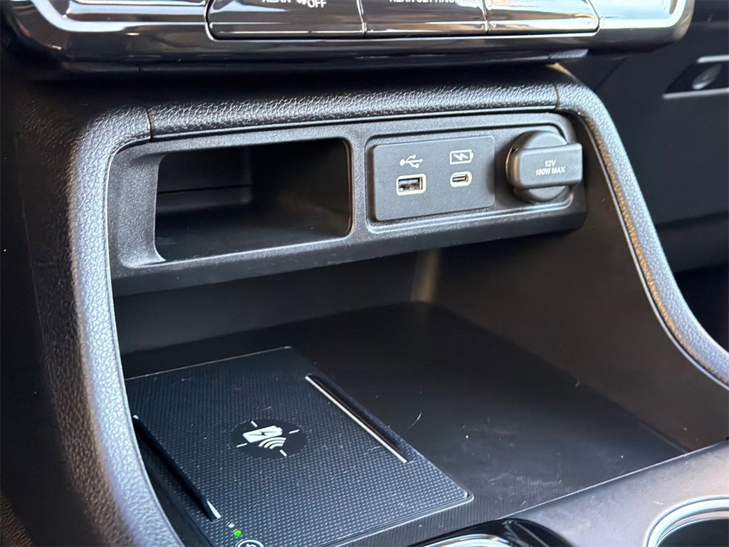 Used 2024 Honda Pilot Touring image 33