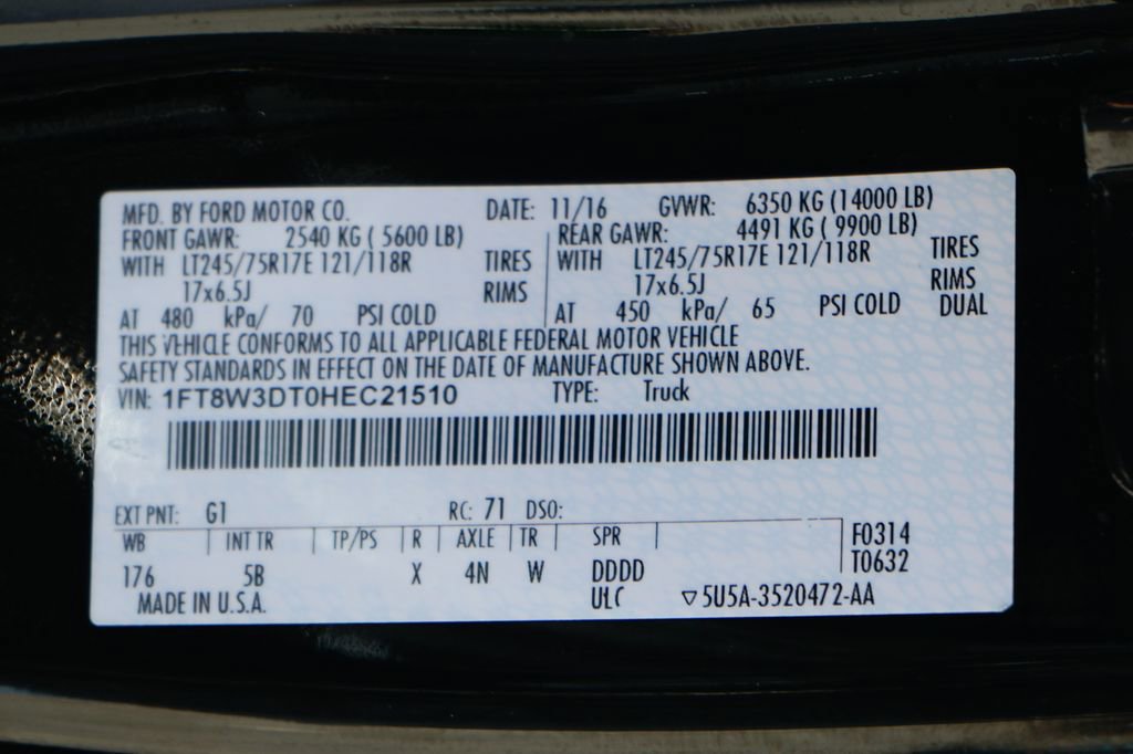 Used 2017 Ford F350 Lariat w/ Lariat Ultimate Package image 59