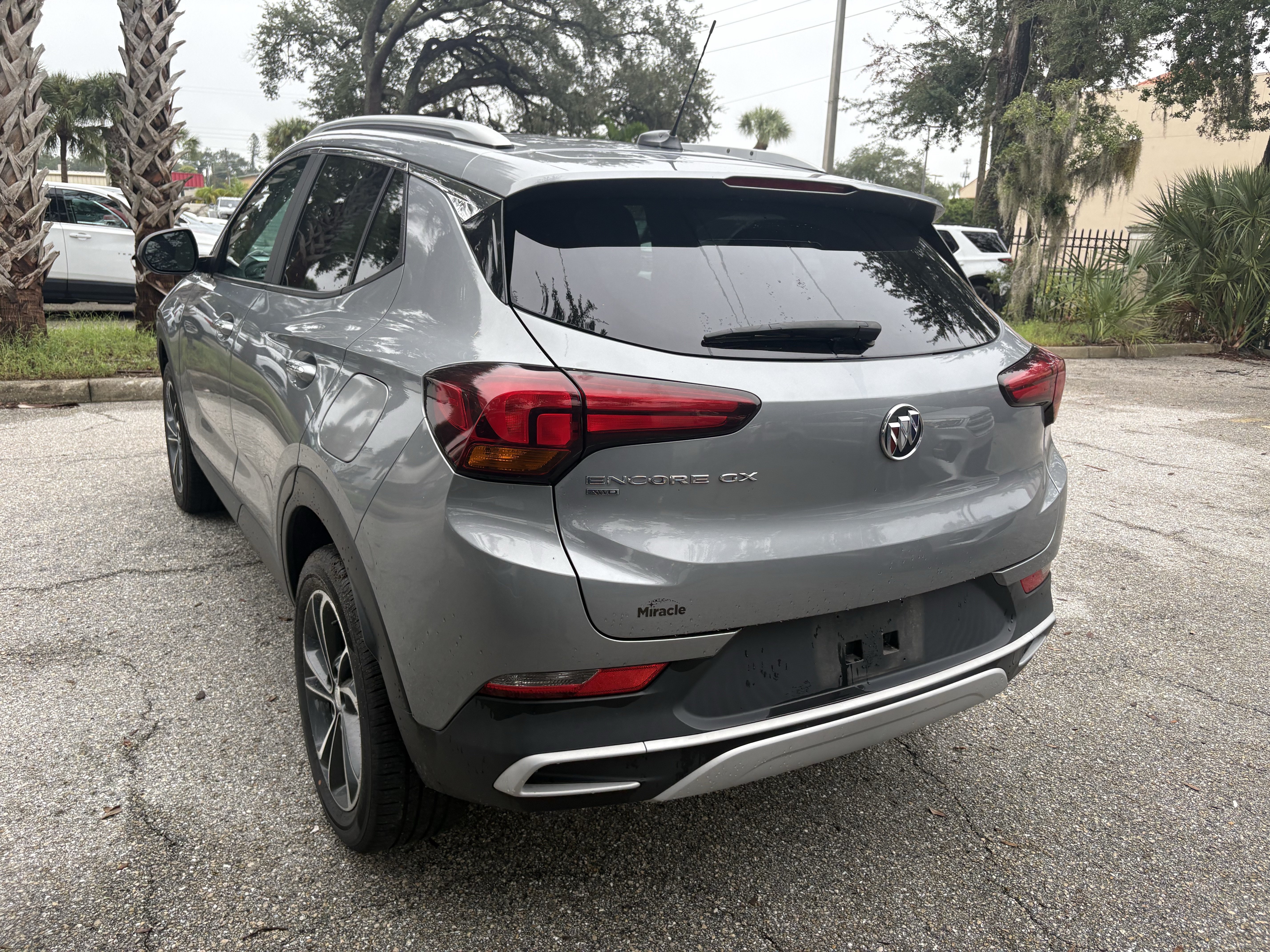 Certified 2023 Buick Encore GX Select w/ Safety Package II AWD/4WD image 5